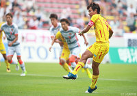 池元 友樹がPKで2試合連続得点を挙げ、幸先良く先制した北九州【明治安田Ｊ３ 第14節 北九州vs長野】