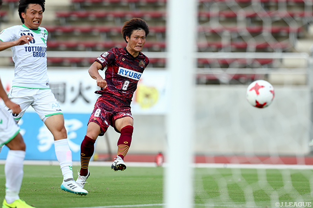 土壇場89分に決勝ゴールを決めた藤澤 典隆（琉球）【明治安田Ｊ３ 第14節 琉球vs鳥取】