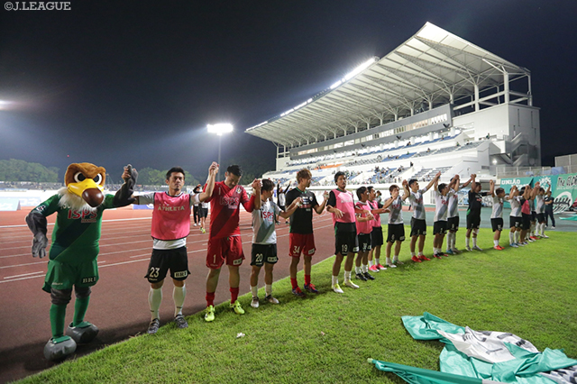 今季最多タイの４ゴールで快勝の東京Ｖが３位に浮上【明治安田Ｊ２ 第20節 町田vs東京Ｖ】