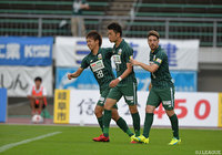 14分に乱打戦の始まりとなる先制ゴールを決めた大本 祐槻（岐阜）【明治安田Ｊ２ 第20節 岐阜vs千葉】