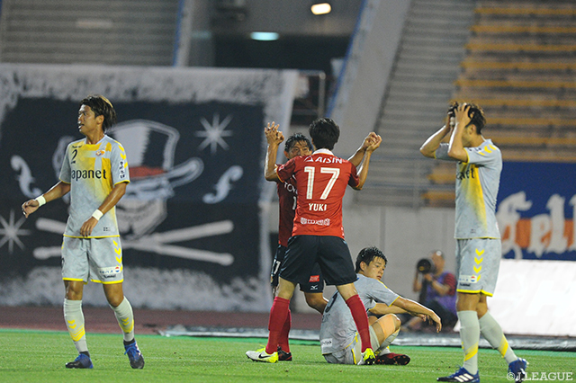 34分に相手オウンゴールで先手を取った名古屋【明治安田Ｊ２ 第20節 名古屋vs長崎】