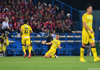 42分に先制のPKを決めたクリスティアーノ（柏）【明治安田Ｊ１ 第16節 柏vs札幌】