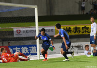 土壇場90+2分にチームを３連勝に導く決勝ゴールを決めた柳下 大樹（富山）【明治安田Ｊ３ 第15節 富山vs北九州】