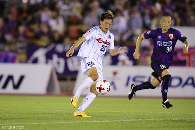 73分に局面打開へ投入された高井 和馬（群馬）【明治安田Ｊ２ 第21節 京都vs群馬】