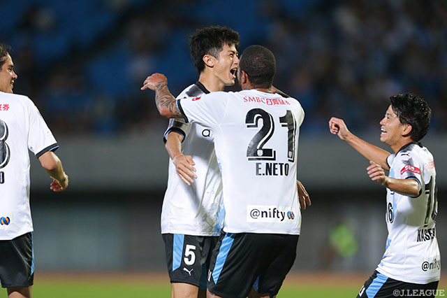 試合を決定づける4点目を頭で押し込んだ谷口 彰悟【明治安田Ｊ１ 第17節 川崎Ｆvs神戸】