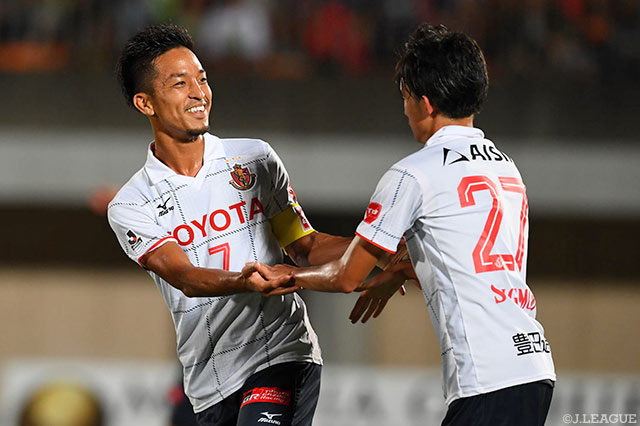 杉森 考起（右）のゴールで1点差に詰め寄った名古屋【明治安田Ｊ２ 第21節 湘南vs名古屋】