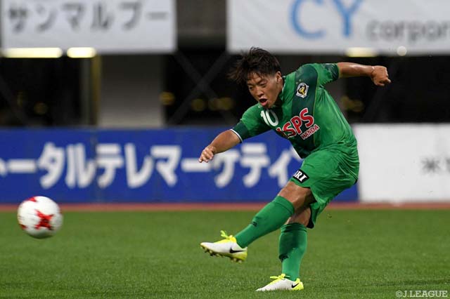 惜しいシュートもあったが、高木 善朗（東京Ｖ）は得点ならず【明治安田Ｊ２ 第21節 熊本vs東京Ｖ】