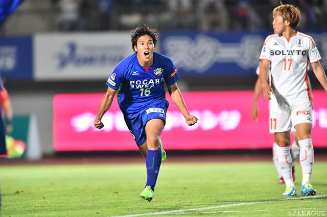 この日も２ゴールを決め、ここ３試合で５点を決めている渡 大生（徳島）【明治安田Ｊ２ 第21節 徳島vs愛媛】