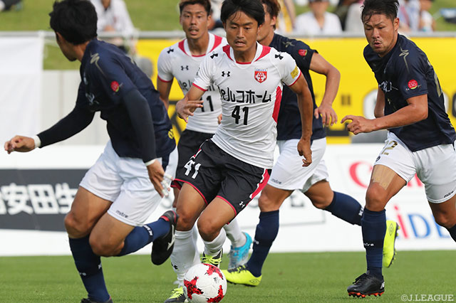 71分に最初の交代カードとして投入された岩渕 良太（盛岡）【明治安田Ｊ３ 第15節 盛岡vs鹿児島】