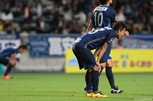 6試合ぶりの黒星を喫した福岡は首位から２位へ後退【明治安田Ｊ２ 第22節 福岡vs金沢】