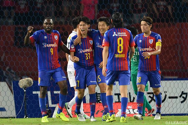 前半終了間際に太田 宏介からのクロスを頭で決めた橋本 拳人（FC東京）【明治安田Ｊ１ 第18節 FC東京vs鹿島】