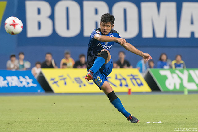 Ｊ２通算250試合出場を達成した鈴木 惇（大分）【明治安田Ｊ２ 第22節 大分vs湘南】