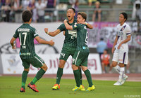 難波 宏明の今季5点目で先手を取った岐阜【明治安田Ｊ２ 第22節 岐阜vs京都】