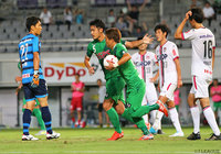 平 智広（#5）の同点ヘッドで試合を振り出しに戻した東京Ｖ【明治安田Ｊ２ 第22節 東京Ｖvs岡山】