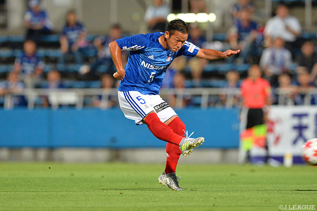 先制ミドルを決め、ゴールラッシュの口火を切った喜田 拓也（横浜FM）【天皇杯 3回戦 横浜FMvs沼津】
