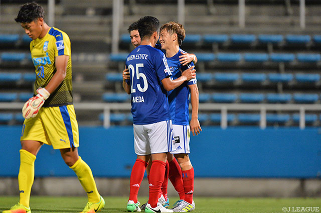 得意のドリブルでGKを抜きさって追加点を挙げた齋藤 学（横浜FM）【天皇杯 3回戦 横浜FMvs沼津】