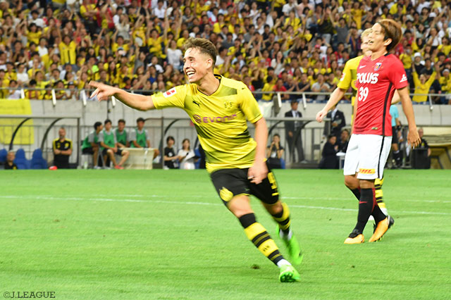 3分間で2ゴールを挙げ、形勢を逆転させたエムレ モル（ドルトムント）【明治安田Ｊリーグワールドチャレンジ 浦和vsドルトムント】