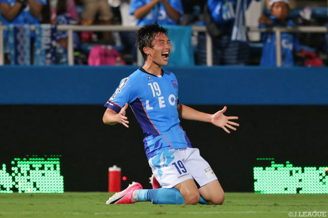 連敗を4で止める殊勲の決勝点を決めたジョン チュングン（横浜FC）【明治安田Ｊ２ 第23節 横浜FCvs岐阜】