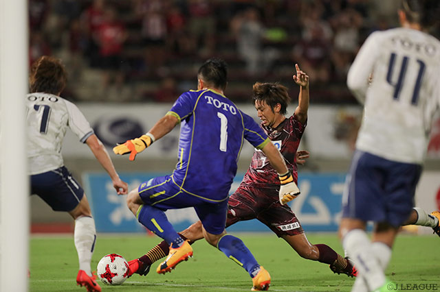 朴 利基（琉球）がゴールに迫るも 山岸 範宏（北九州 #1）がストップ【明治安田Ｊ３ 第17節 琉球vs北九州】