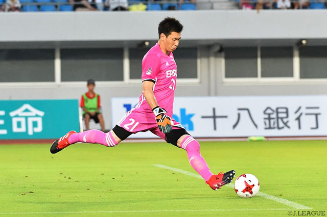 Ｊ２通算50試合出場を果たした鈴木 智幸（松本）【明治安田Ｊ２ 第23節 長崎vs松本】