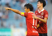 正確なクロスで先制点をアシストした佐藤 寿人（名古屋）【明治安田Ｊ２ 第23節 名古屋vs山形】