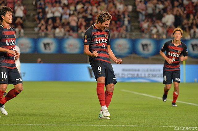 試合を決定付ける追加点を頭で押し込み、この日2点目を決めた鈴木 優磨（鹿島）【明治安田Ｊリーグワールドチャレンジ 鹿島vsセビージャFC】