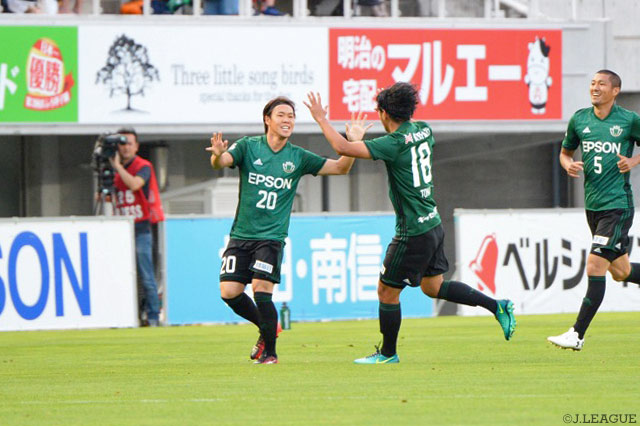 2ゴールを挙げ、勝利の原動力となった石原 崇兆（松本）【明治安田Ｊ２ 第24節 松本vs愛媛】