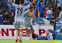 髙杉 亮太の豪快な同点ヘッドで試合を振り出しに戻した長崎【明治安田Ｊ２ 第24節 横浜FCvs長崎】