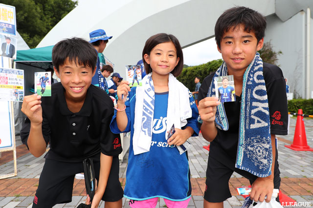 好きな選手のカードは当たったかな？？【明治安田Ｊ２ 第24節 福岡vs徳島】