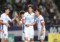 上位対決を見事に制し、首位との勝点4差の3位に浮上した徳島【明治安田Ｊ２ 第24節 福岡vs徳島】