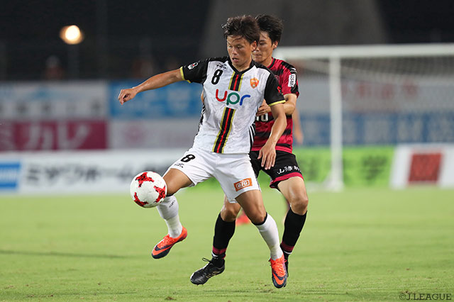 Ｊ２通算150試合出場を達成した小野瀬 康介（山口）【明治安田Ｊ２ 第24節 岡山vs山口】