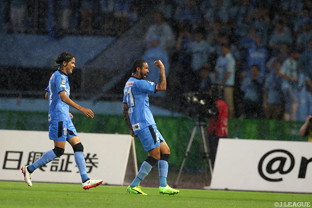 先制された4分後に同点ゴールを決めたエドゥアルド ネット（川崎Ｆ）【明治安田Ｊ１ 第19節 川崎Ｆvs磐田】