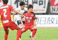 7試合ぶりの先発出場でチャンスに絡んだ嶋田 慎太郎（熊本）【明治安田Ｊ２ 第25節 熊本vs名古屋】