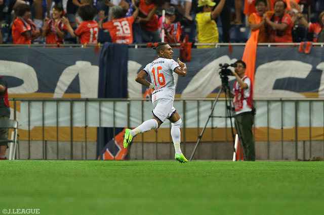 マテウスの同点ゴールで試合を振り出しに戻した大宮【明治安田Ｊ１ 第20節 浦和vs大宮】