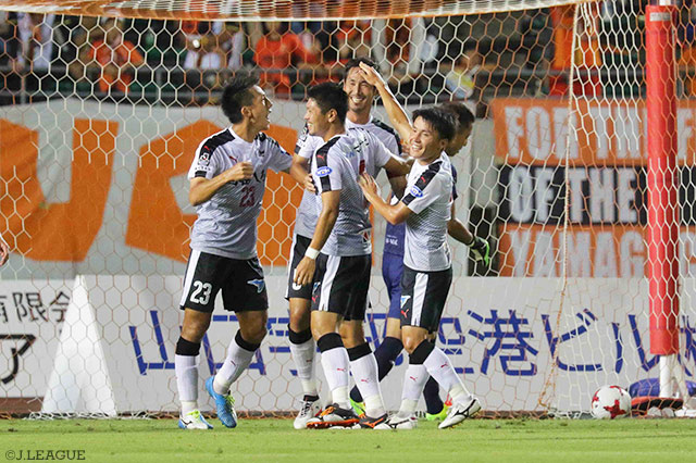 植田 龍仁朗の先制ヘッドでリード奪った熊本【明治安田Ｊ２ 第26節 山口vs熊本】