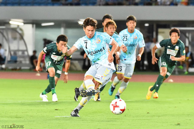 幸野 志有人のPKで3試合ぶりに先制した長崎【明治安田Ｊ２ 第26節 長崎vs岐阜】