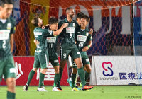 強烈な一撃で同点とし、2試合連続ゴールのクリスチャン（岐阜）【明治安田Ｊ２ 第26節 長崎vs岐阜】