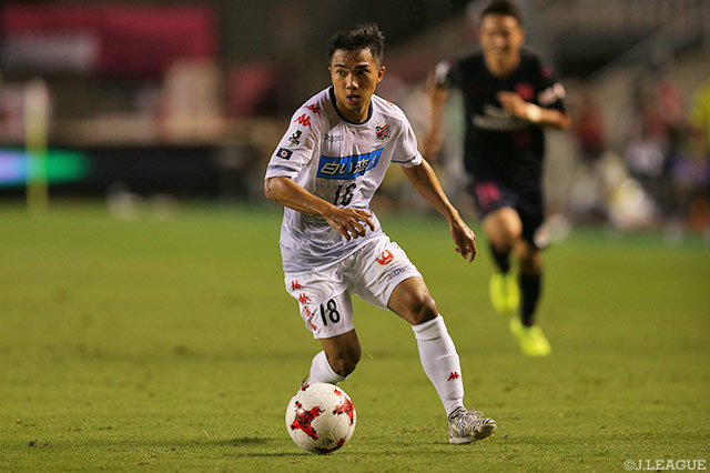 反撃のゴールをアシストしたチャナティップ（札幌）【明治安田Ｊ１ 第20節 Ｃ大阪vs札幌】