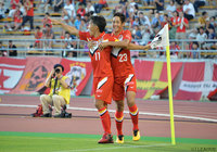 電光石火の先制点を奪取した佐藤 寿人（名古屋 #11）と2得点を決めた青木 亮太（#23）【明治安田Ｊ２ 第26節 名古屋vs愛媛】