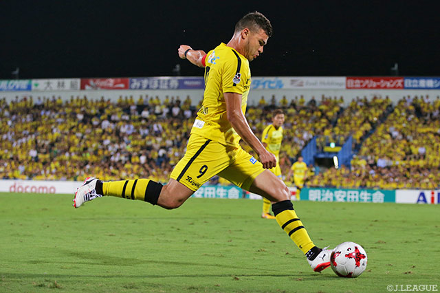 5本のシュートを放ち、2試合連続ゴールを狙ったクリスティアーノ（柏）【明治安田Ｊ１ 第21節 柏vs鳥栖】