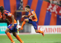 本職のボランチとして起用され、90分間奮闘した小泉 慶（新潟）【明治安田Ｊ１ 第21節 新潟vs川崎Ｆ】