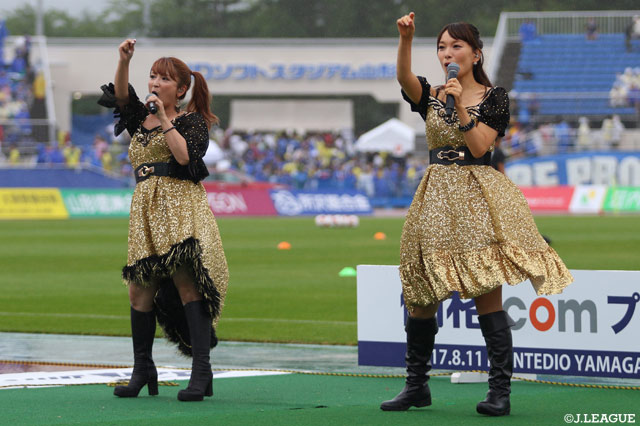 ＮＤスタにモーニング娘。OG 保田 圭さん、矢口 真里さんが登場！【明治安田Ｊ２ 第27節 山形vs金沢】