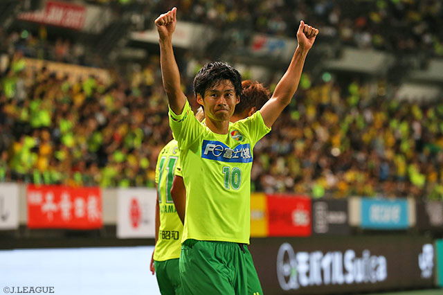 今季4点目を挙げ、試合の均衡を破った町田 也真人（千葉）【明治安田Ｊ２ 第27節 千葉vs山口】