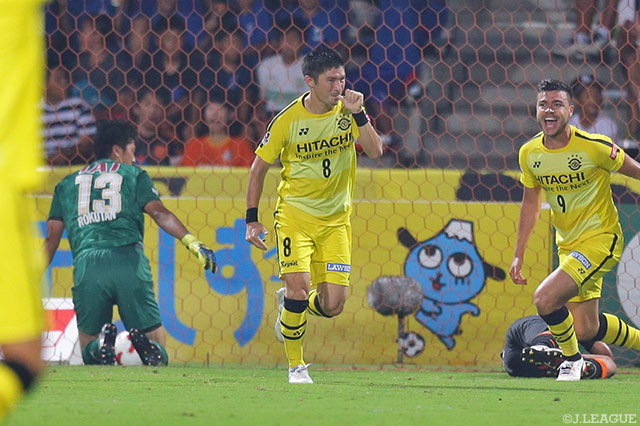 武富 孝介のヘディングシュートが決まり、再び2点差とした柏【明治安田Ｊ１ 第22節 清水vs柏】