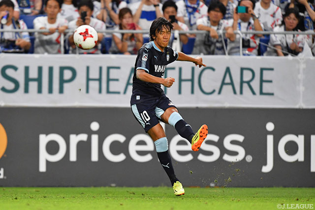 正確無比なFKから2ゴールを演出した中村 俊輔（磐田）【明治安田Ｊ１ 第22節 Ｇ大阪vs磐田】