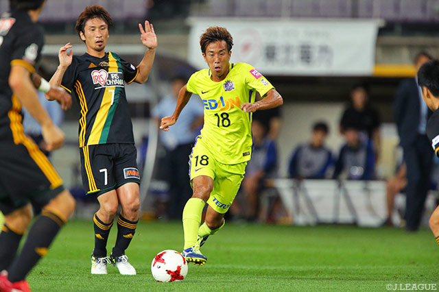 左サイドからチャンスを演出した柏 好文（広島）【明治安田Ｊ１ 第22節 仙台vs広島】