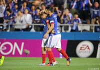 9分にウーゴ ヴィエイラ（右）のゴールで幸先良く先制した横浜FM【明治安田Ｊ１ 第22節 横浜FMvs鳥栖】