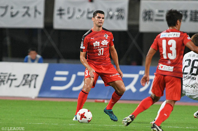 加入後初の先発フル出場で、5試合ぶりの無失点に貢献したジュニオール（熊本）【明治安田Ｊ２ 第28節 熊本vs岐阜】