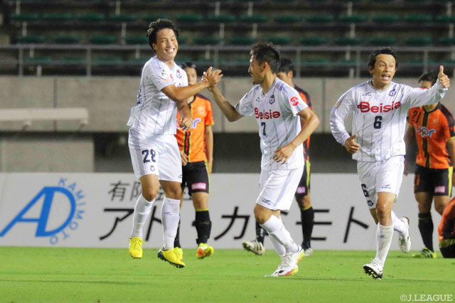 岡庭 裕貴（#28）のＪ初得点で1点差に追い上げた群馬【明治安田Ｊ２ 第28節 山口vs群馬】