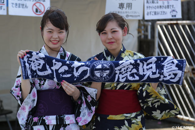 浴衣で試合観戦！ばっちり決まってます！【明治安田Ｊ３ 第19節 鹿児島vs長野】